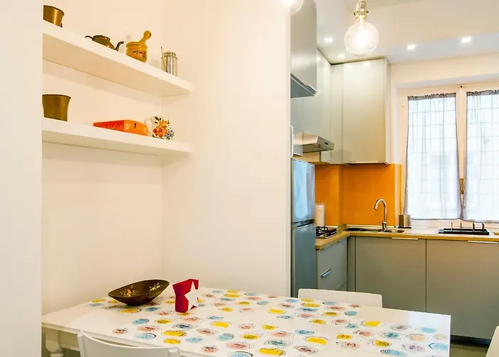 Apartament Guesthost - Vatican Museums Cozy Flat X4 *