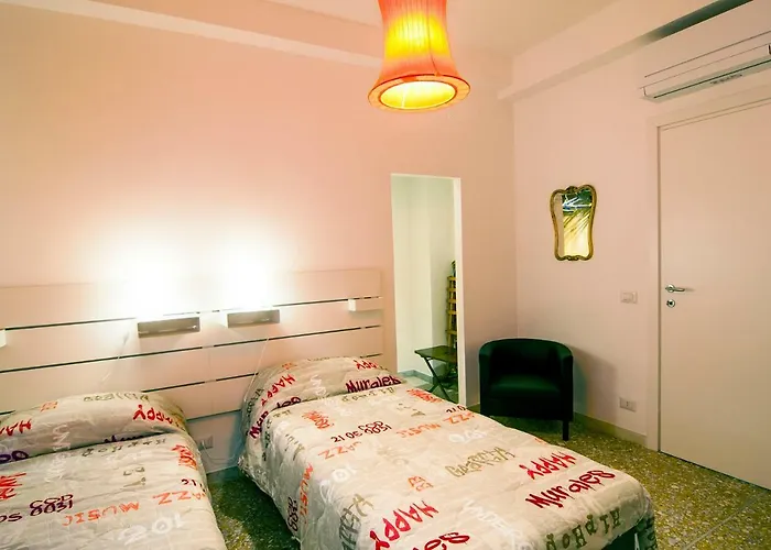 Apartament Guesthost - Vatican Museums Cozy Flat X4 *